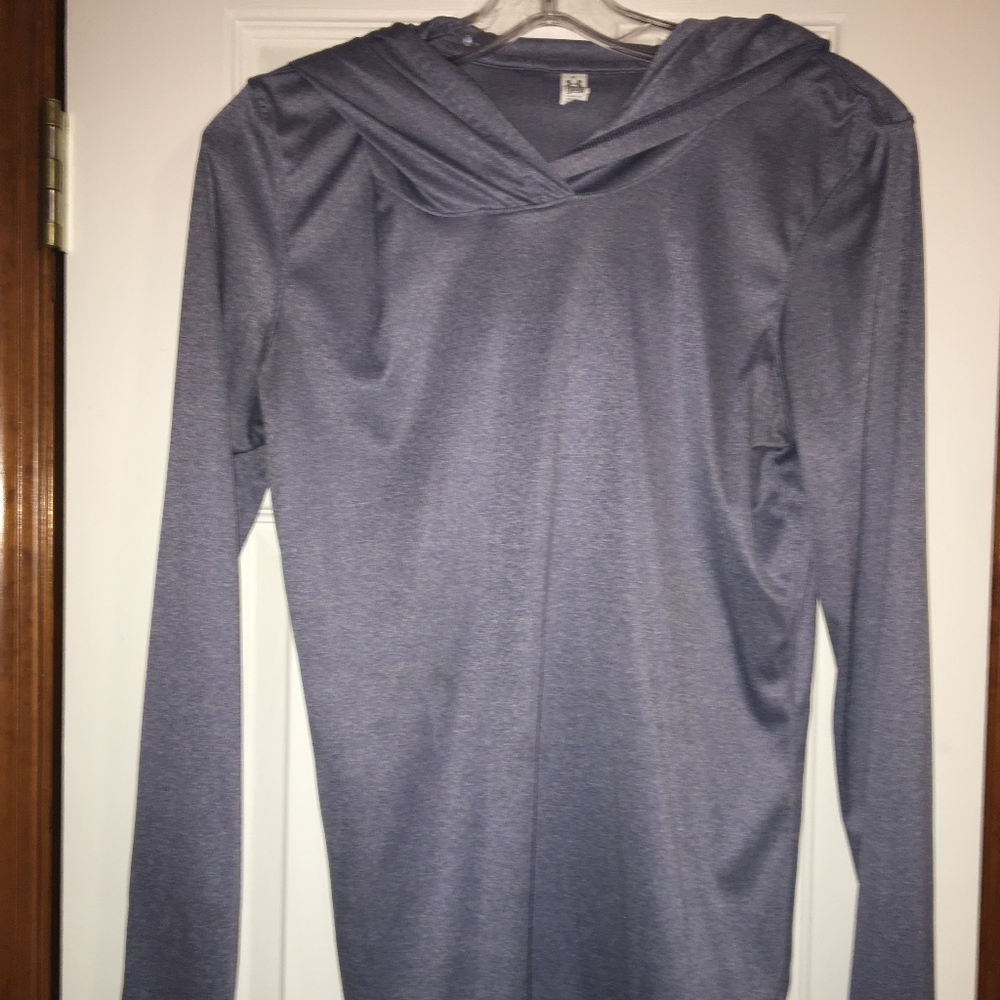Under Armour Hooded Top Size Small